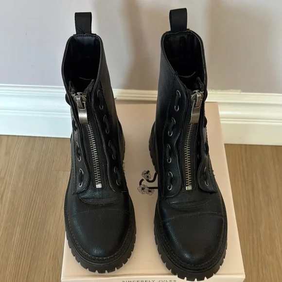 Sincerely Jules Black Combat Moto Boots with Platform Sole - Picture 2 of 3